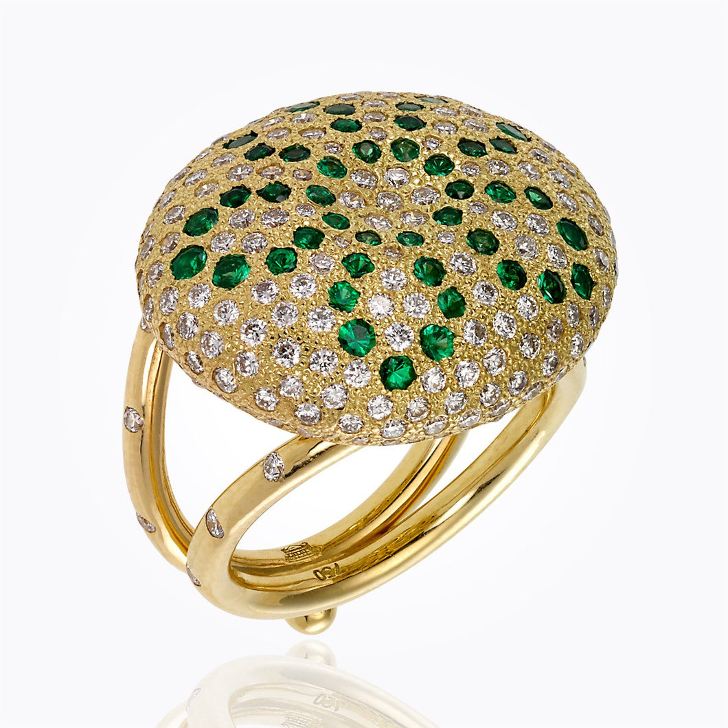 18K Sea Biscuit Ring with tsavorite and diamond pavé