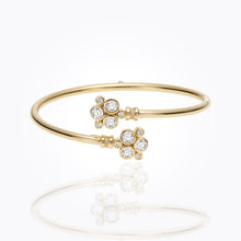 Load image into Gallery viewer, 18K Classic Trio Bellina Bangle