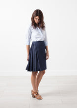Load image into Gallery viewer, Side Pleat Skirt
